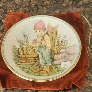 V. Tiziano Decorative Plate Child Illustration Valentine's Day 1979
